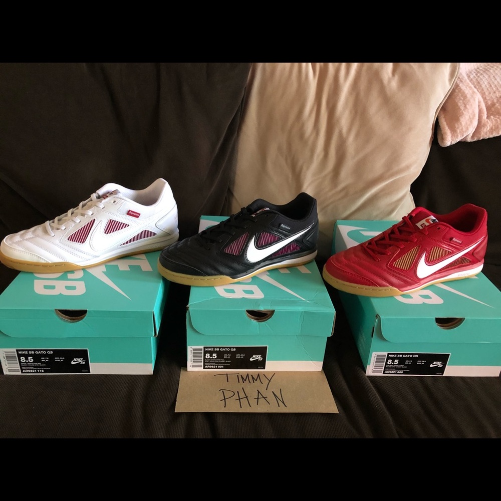 Nike x Supreme Gatos